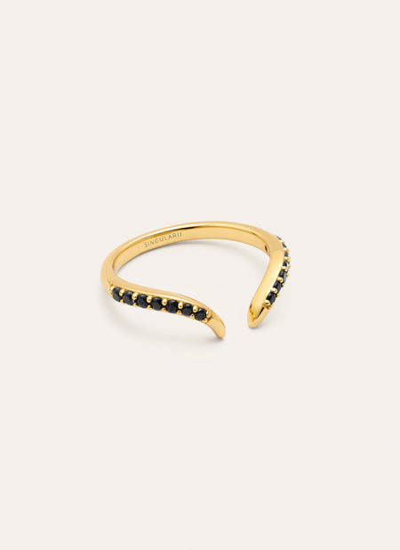 Anillo Peak Scarlett Black Plata Baño Oro