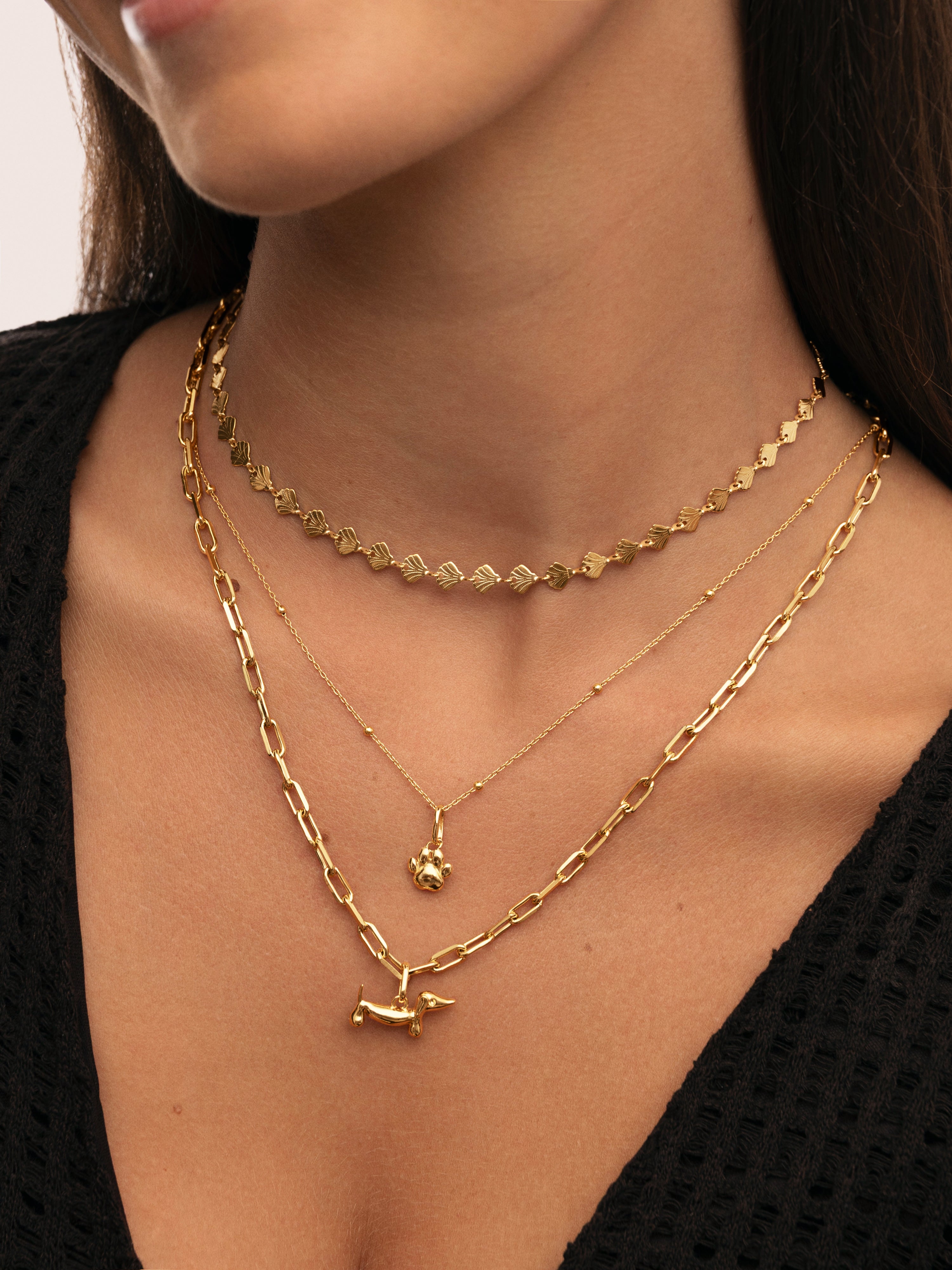 Simple Paw Gold Charm