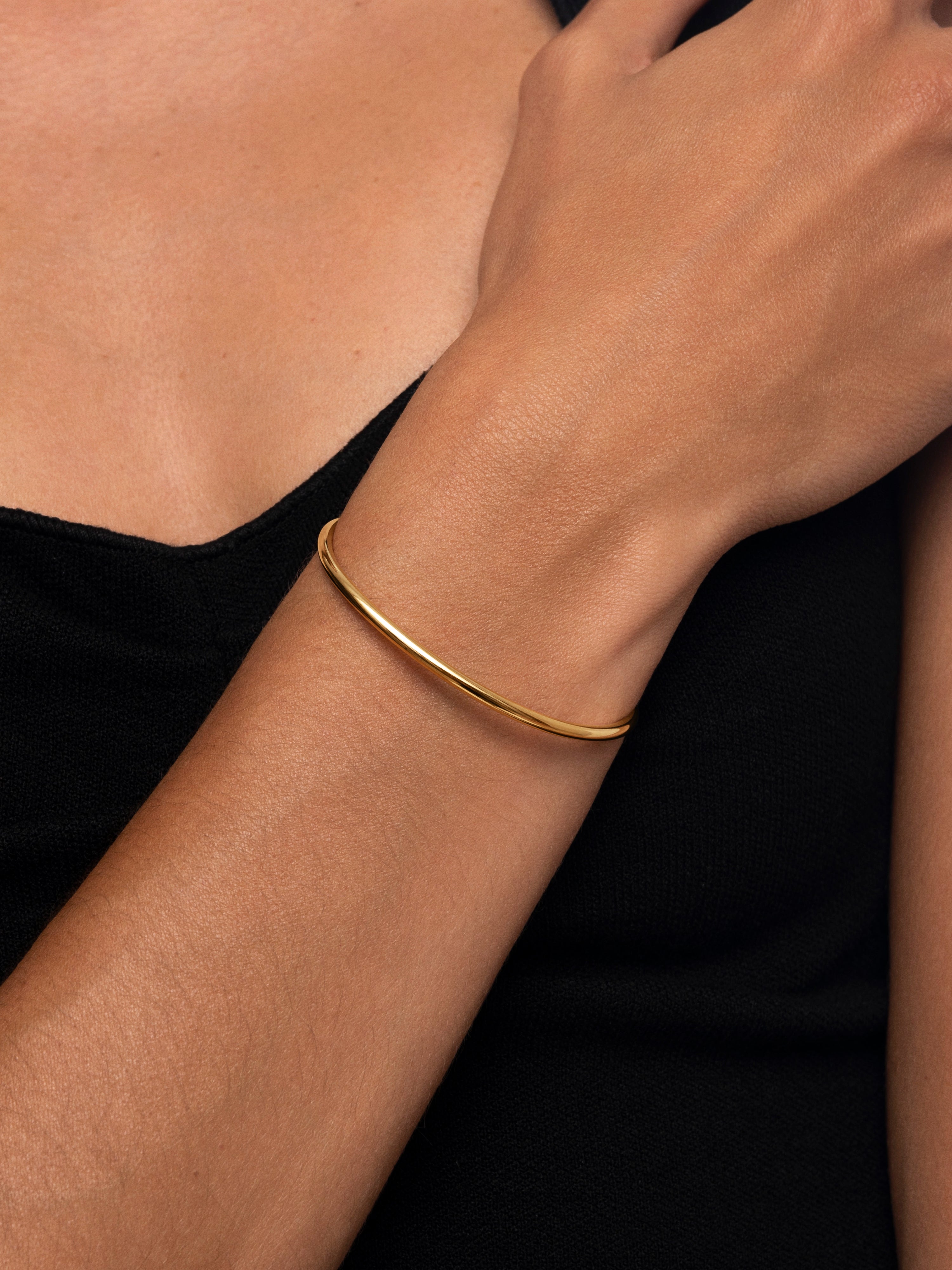 Line Chain Stainless Steel Gold Bracelet