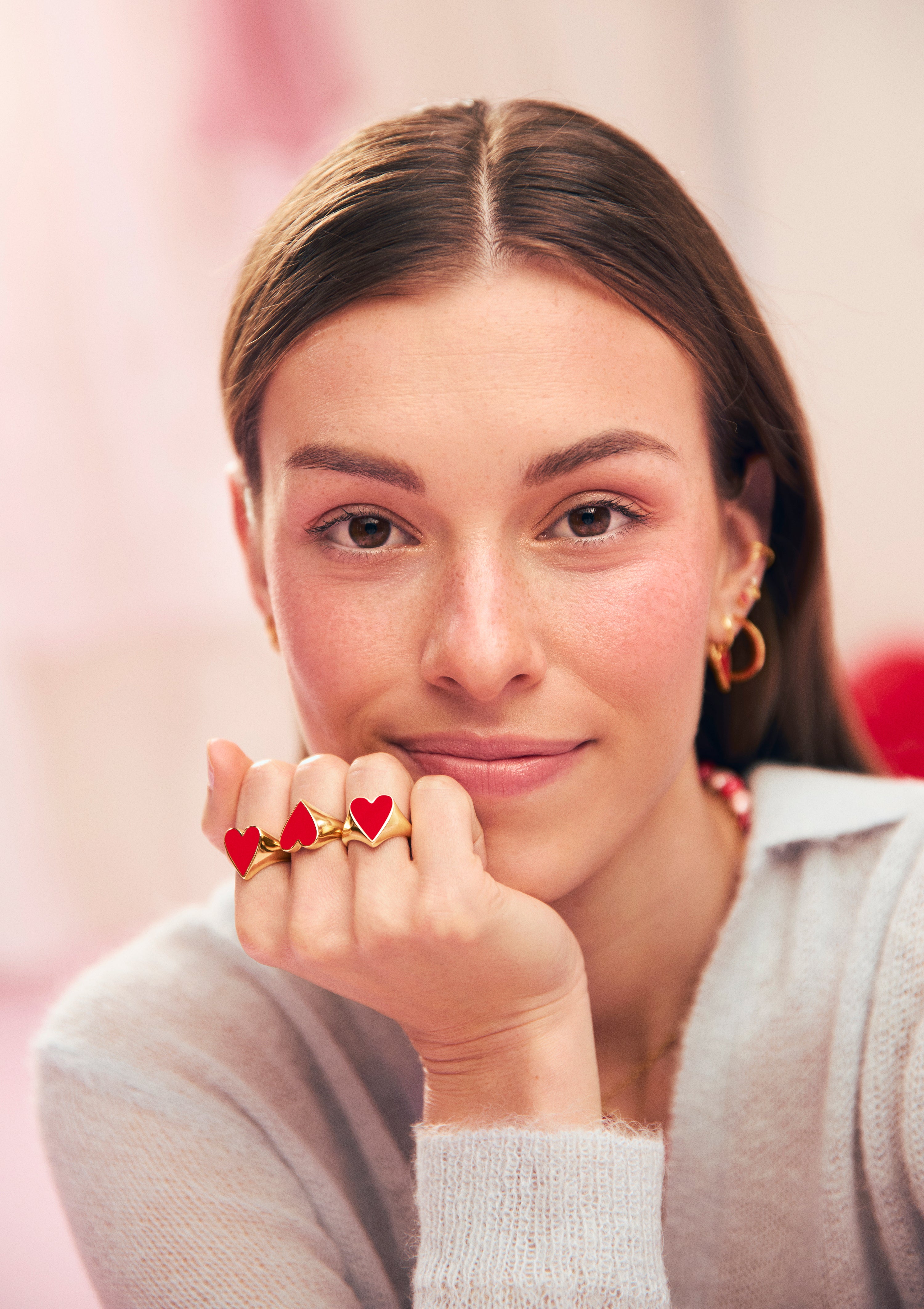 Anillo Lovely Heart Red Enamel Baño Oro