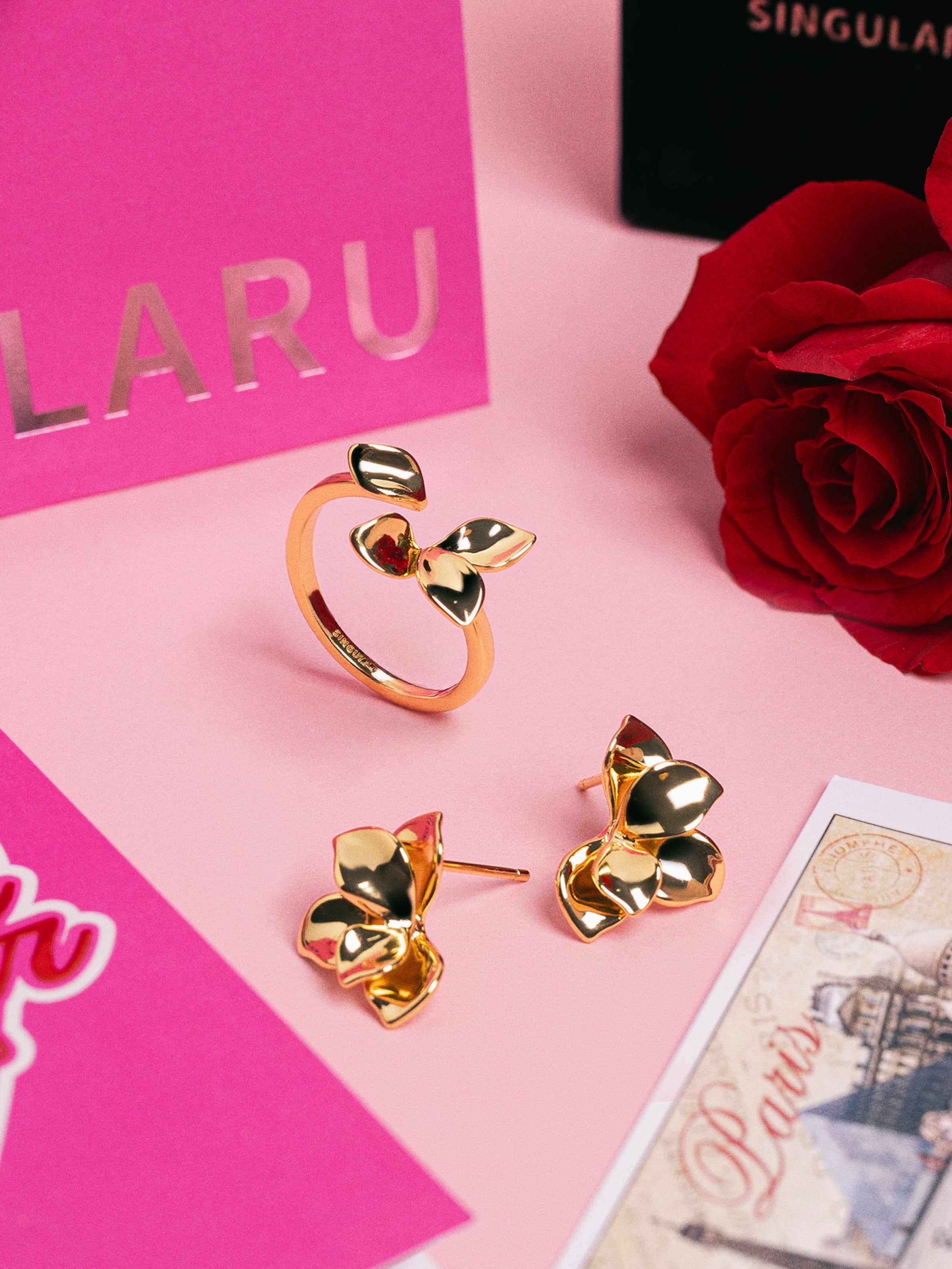 Zinnia Gold Earrings