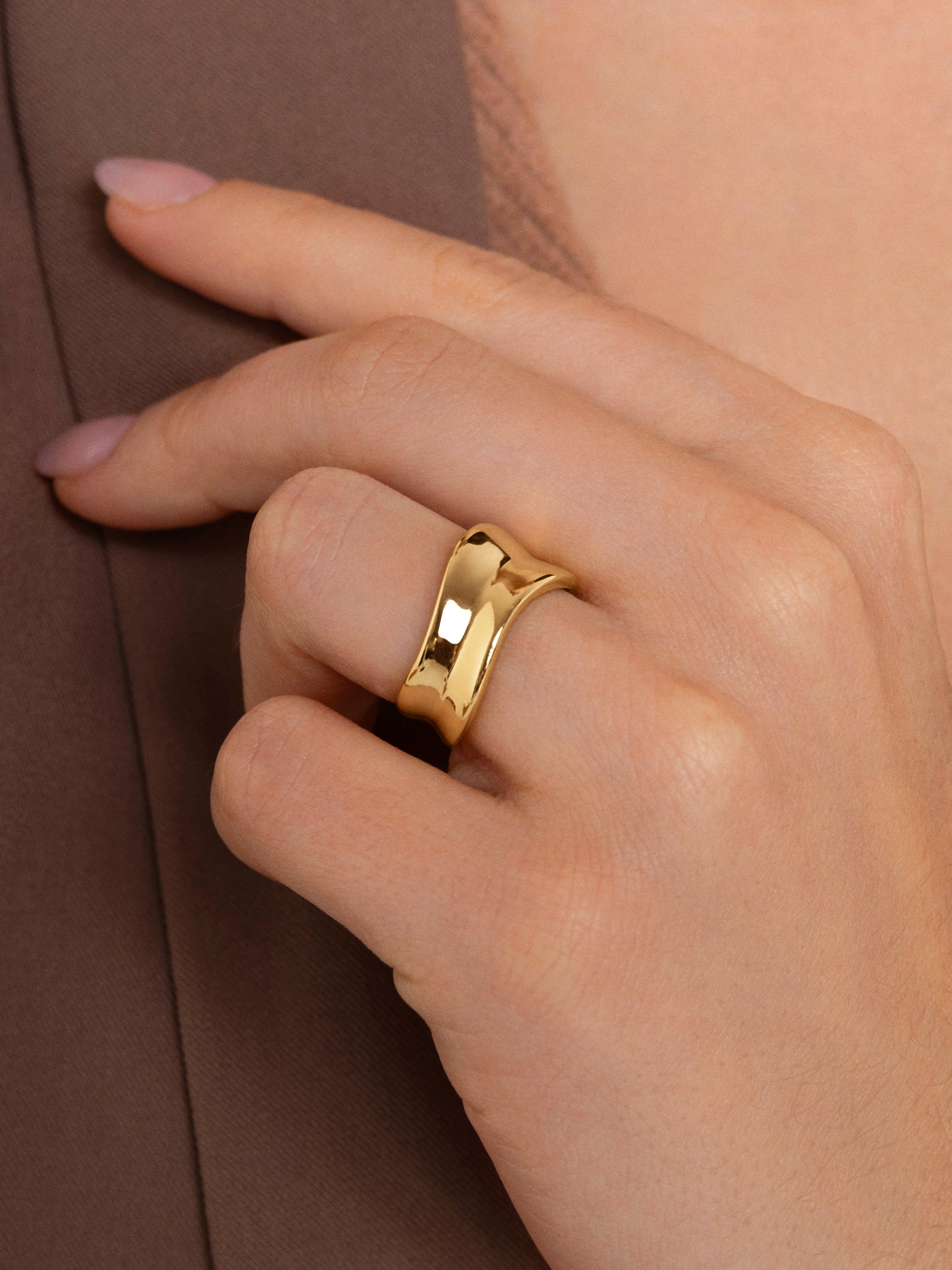 Aire Gold Ring 