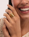Ondina Ring Gold Plated Steel - puesto en modelo