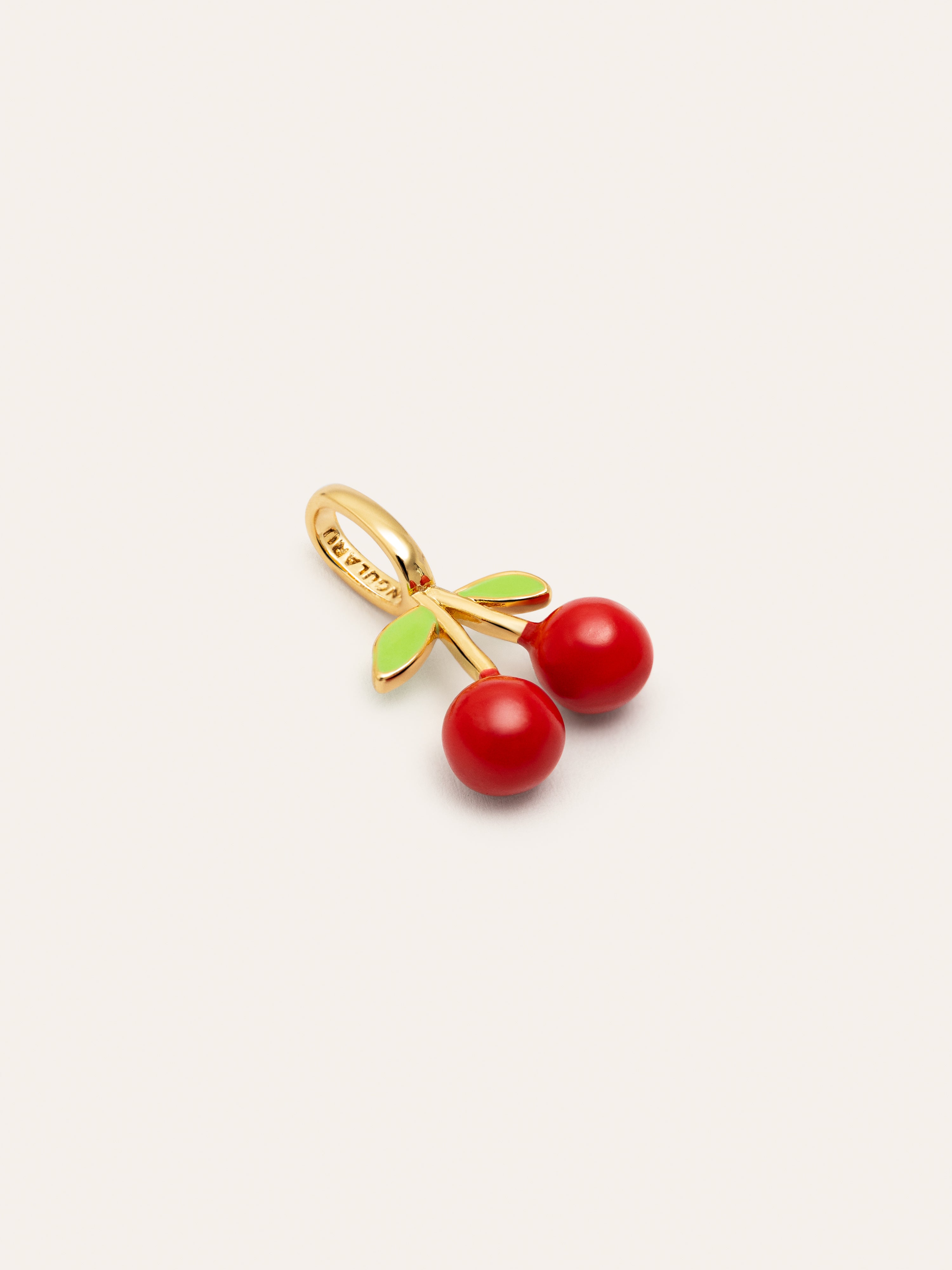 Charm Cereza Baño Oro
