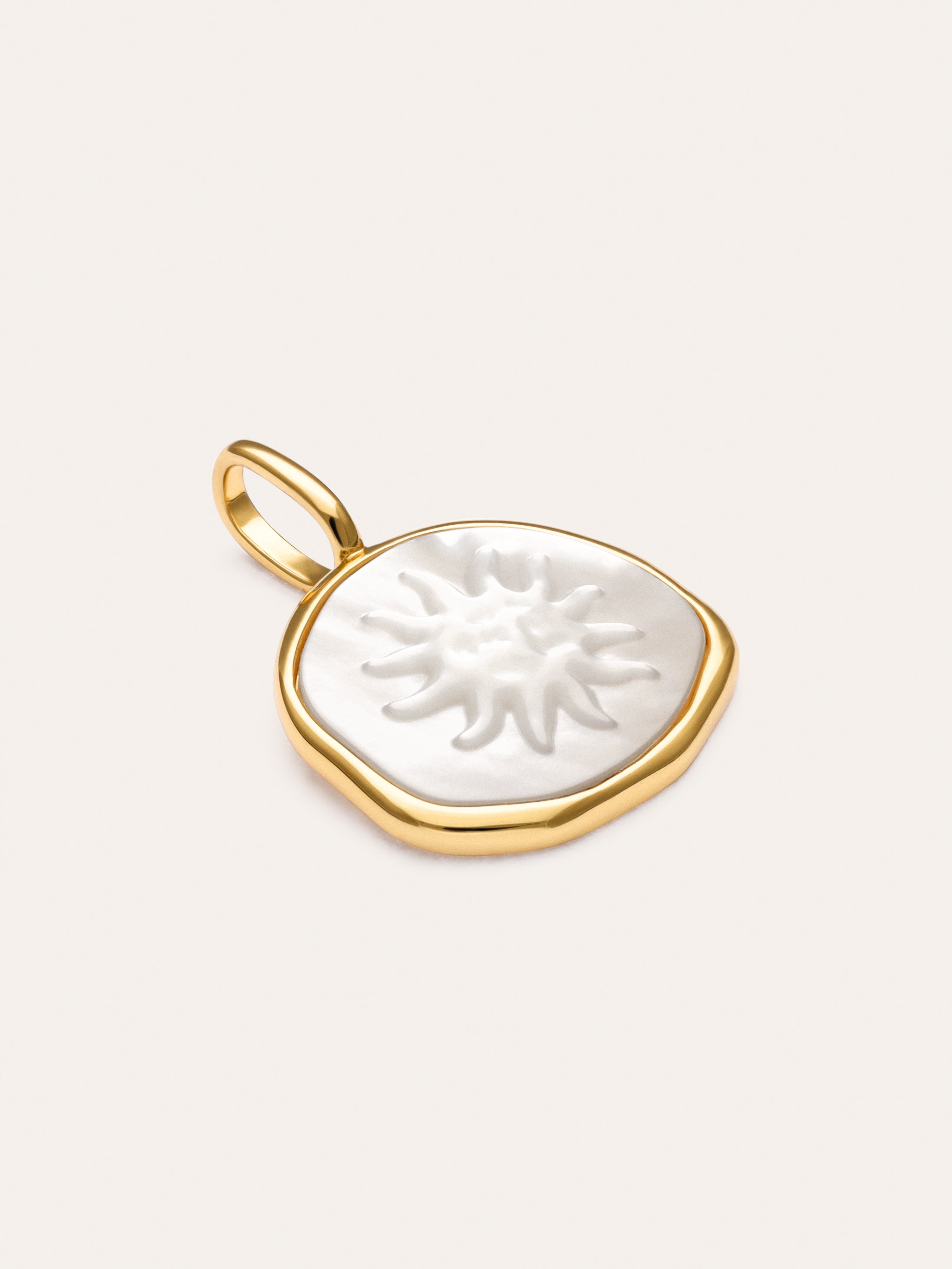 Charm Sunna Nácar Baño Oro
