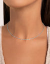 Dots Turquoise Enamel Steel Necklace - puesto en modelo