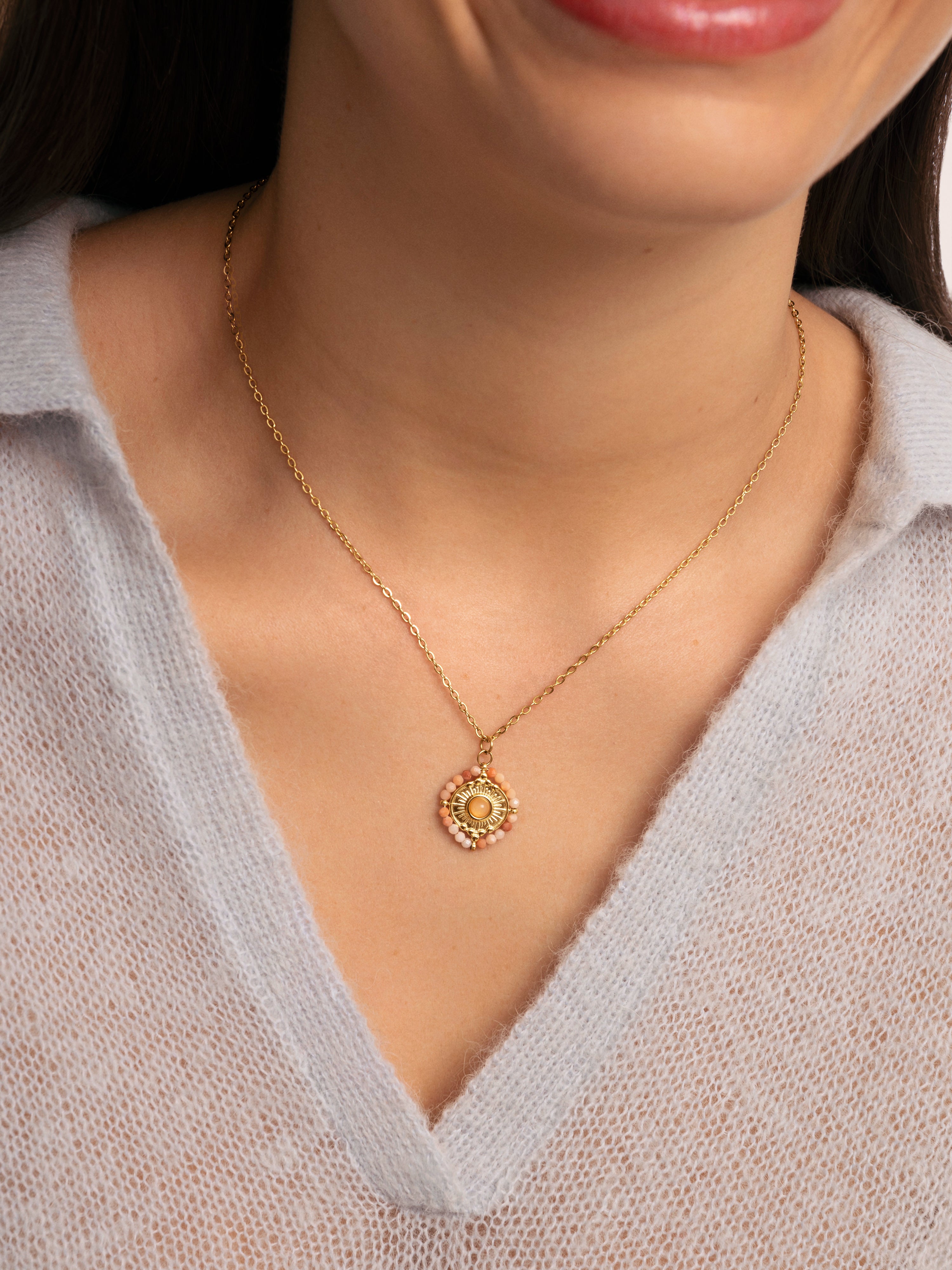 Medallion Stones Rosa Stainless Steel Gold Necklace 