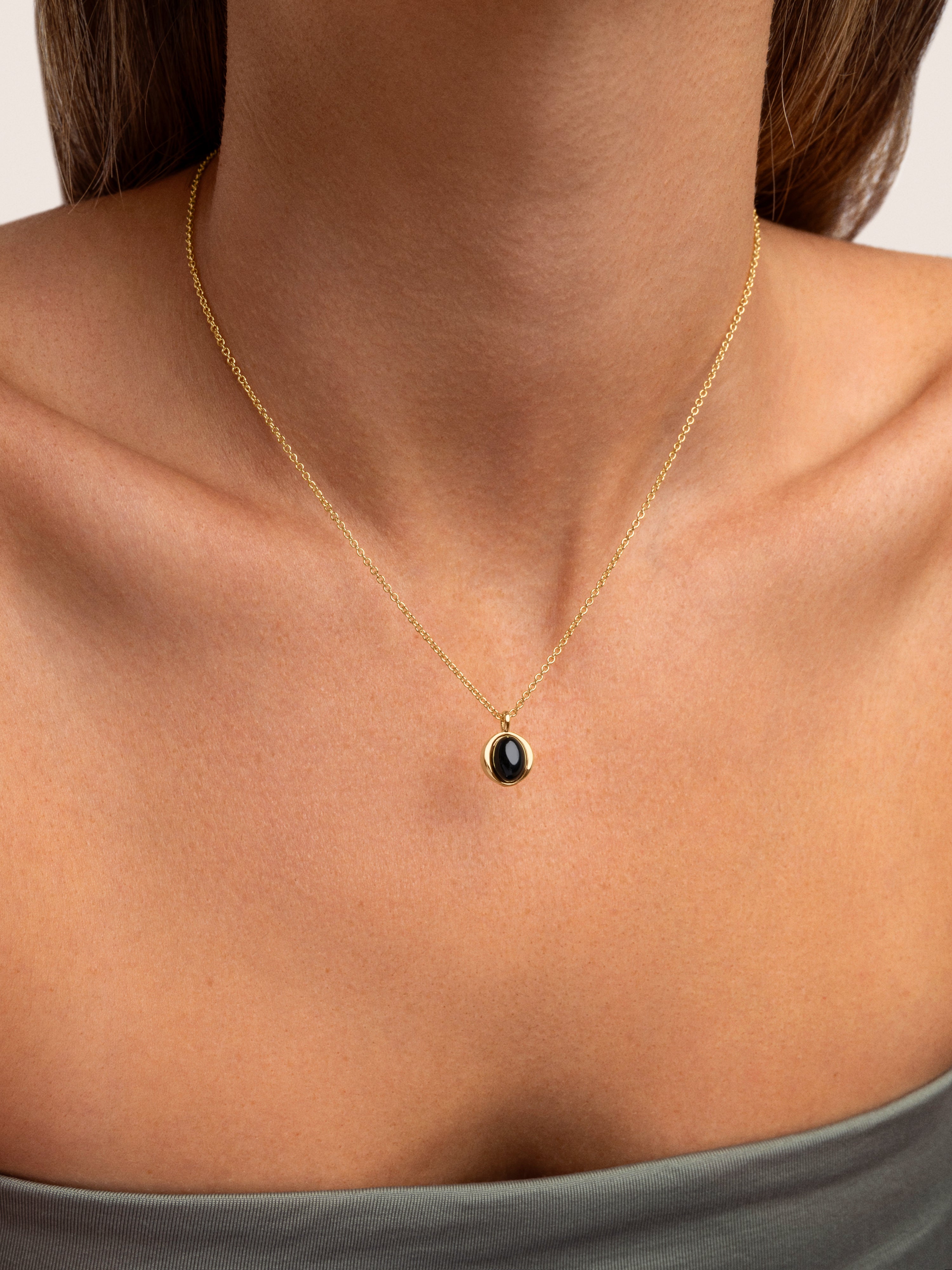 Teri' (Black Onyx) Necklace - Gold – Laura Grove Design