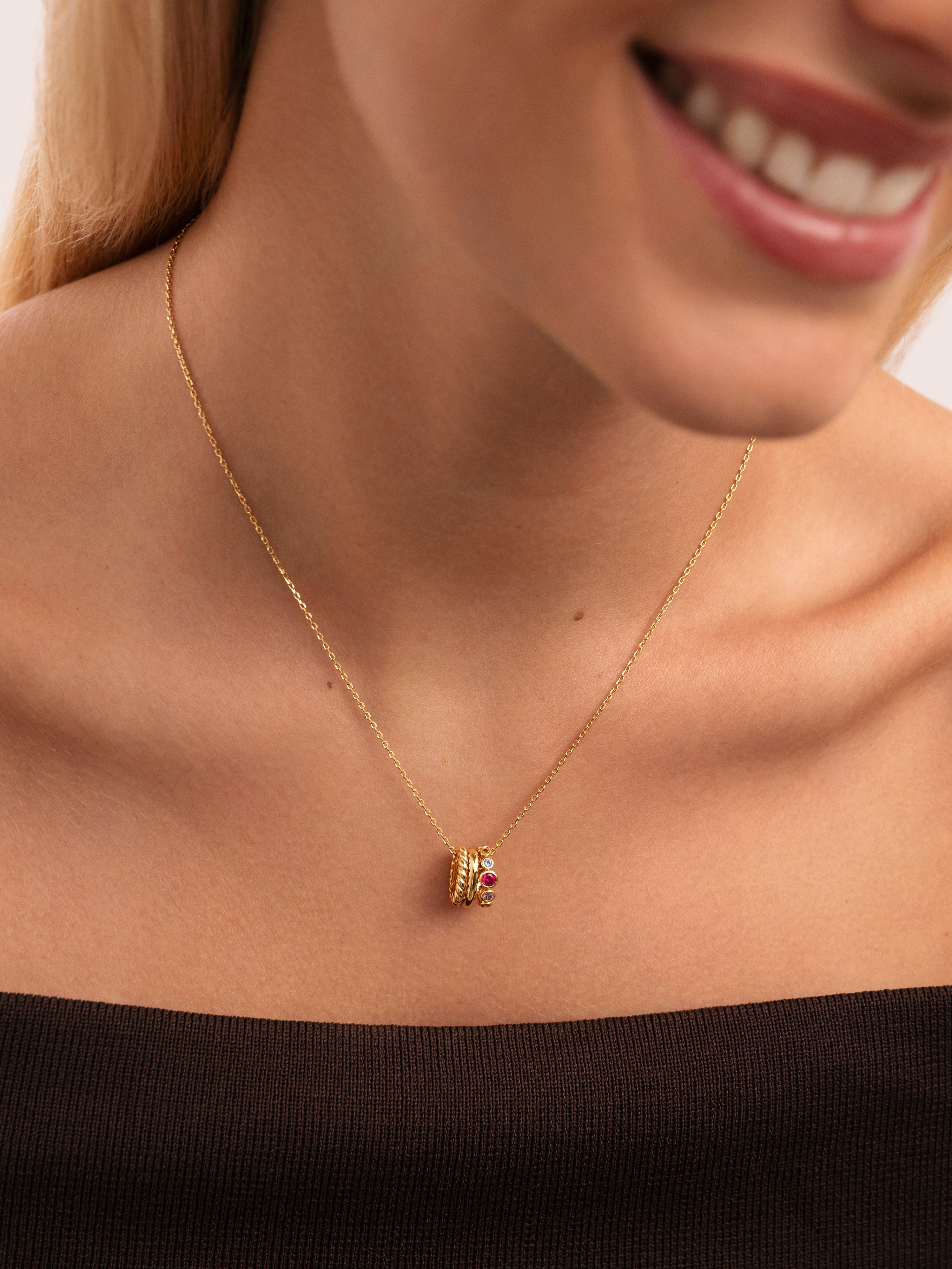 Pebble Family Colors Gold Necklace