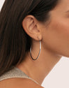 Ankara Stainless Steel Hoop Earrings - puesto en modelo