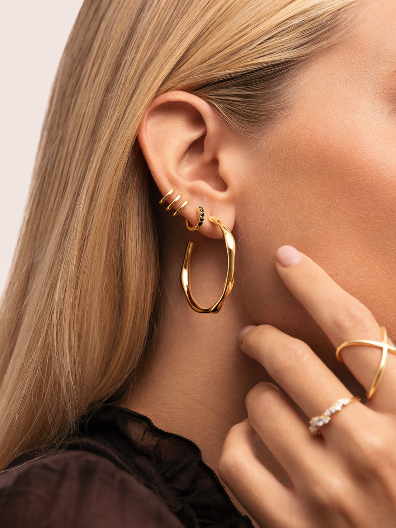 Single Hoop Earring Cleo M Black Gold Plated