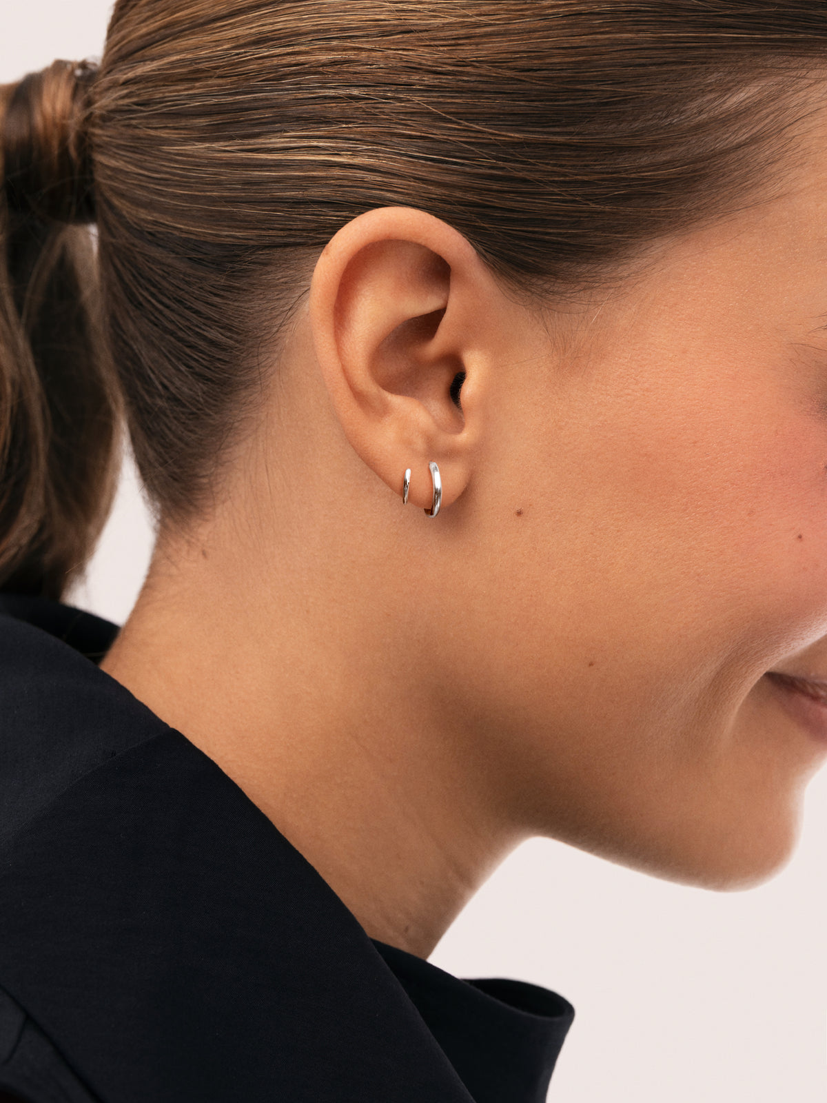 Pendientes Gota Spiral Acero - puesto en modelo
