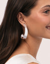 Long Shell Earrings Steel - puesto en modelo