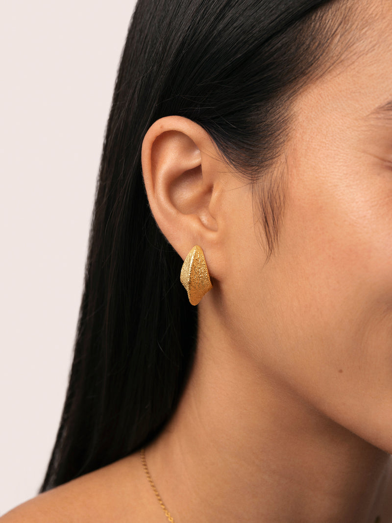 Pendientes Organic Shape Acero Baño Oro
