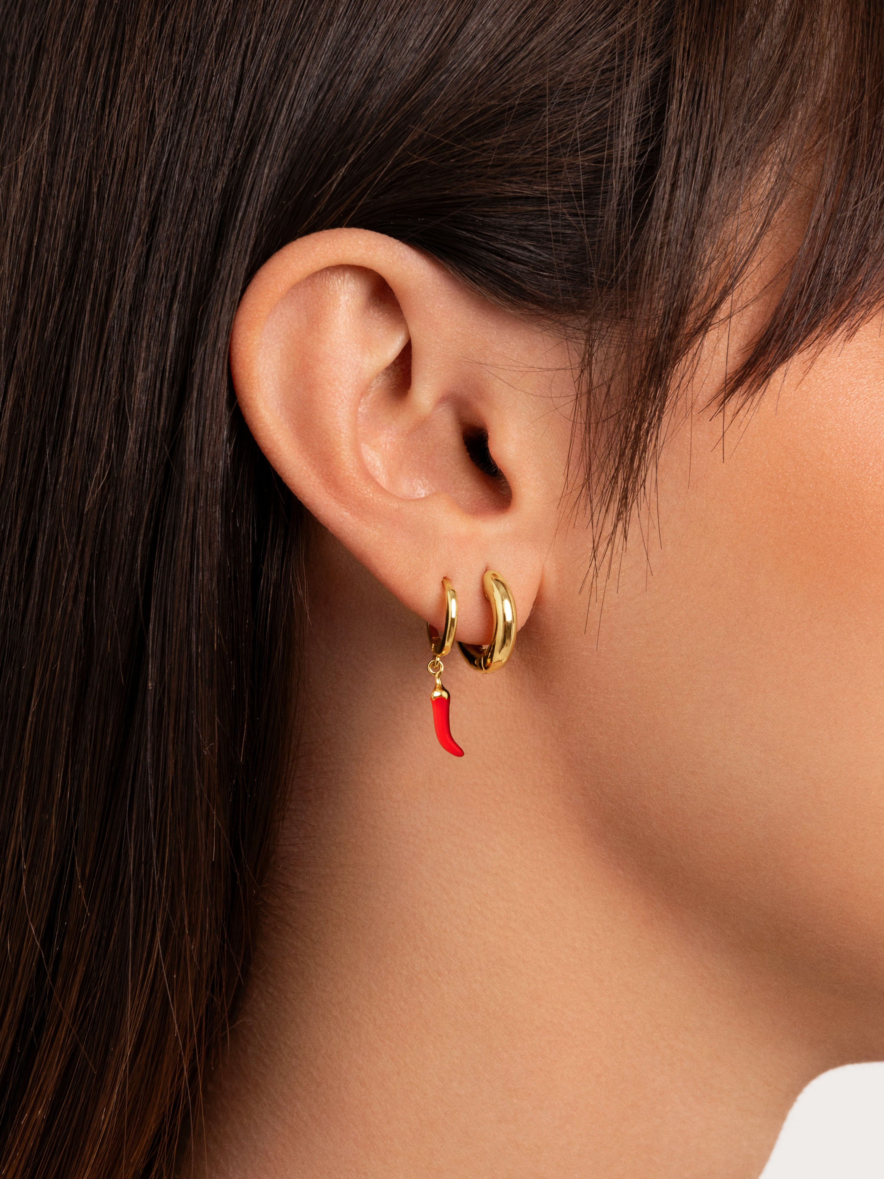 Single Hoop Earring Chili Enamel Steel Gold Plated