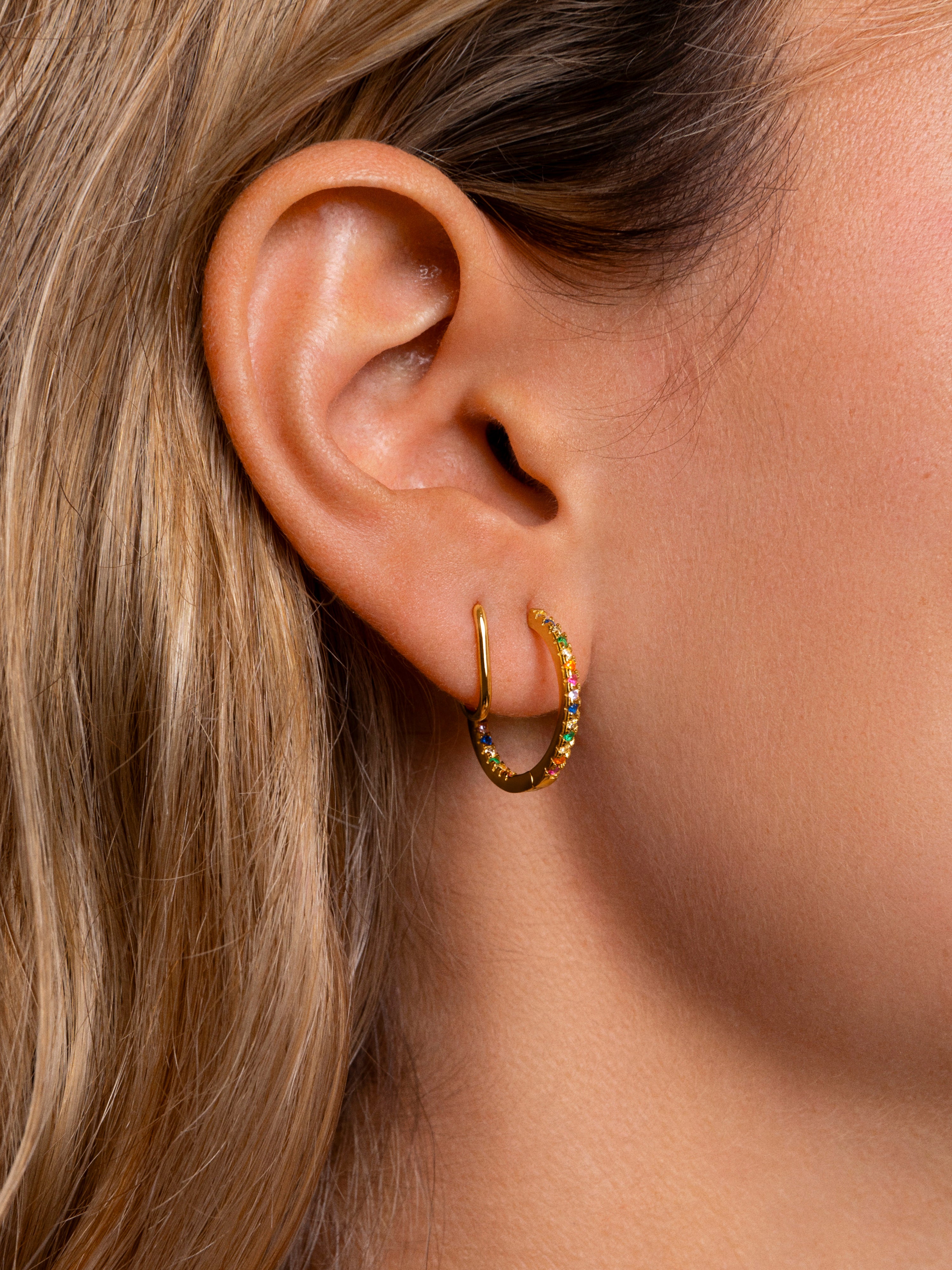 Mini Oval Gold Single Earring