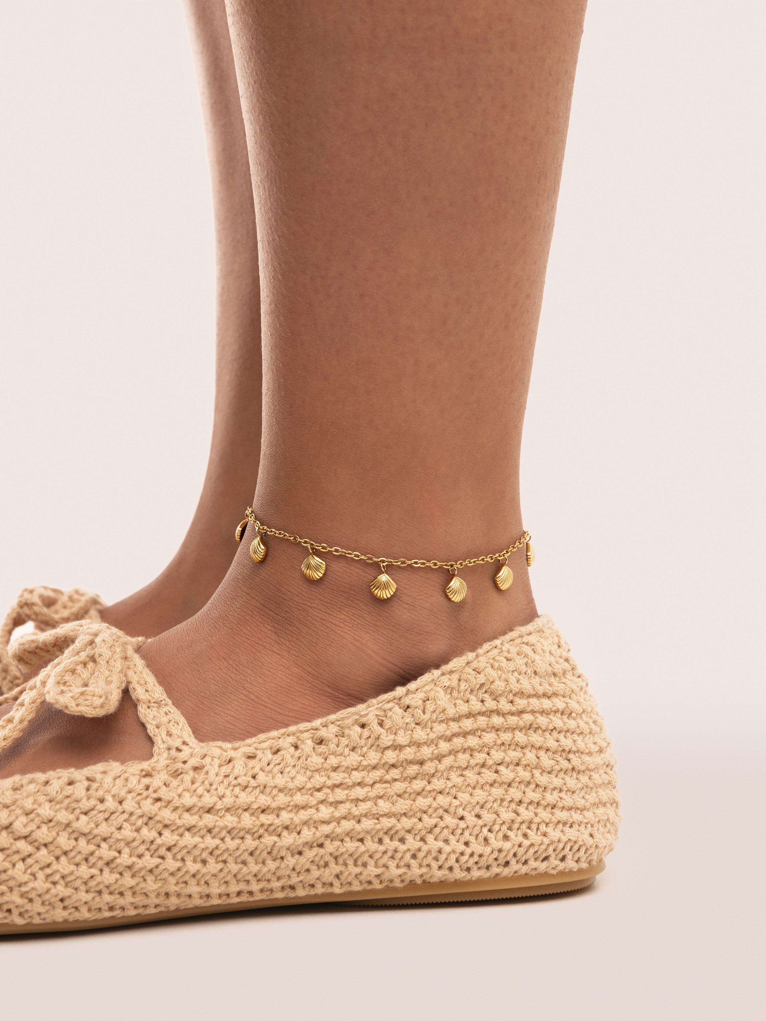 Dancing Shells Stainless Steel Gold Anklet