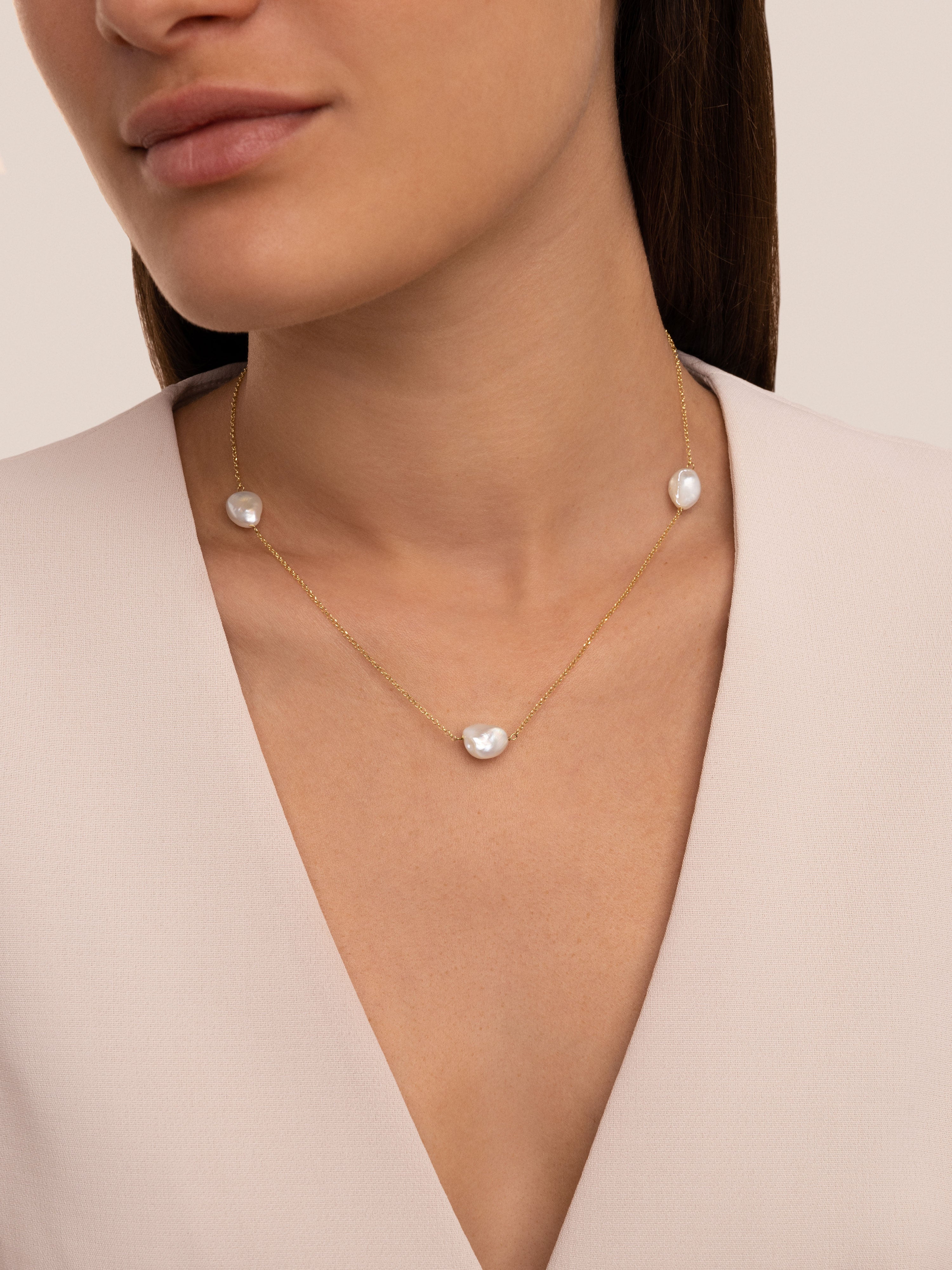 Bean Pearls Gold Necklace