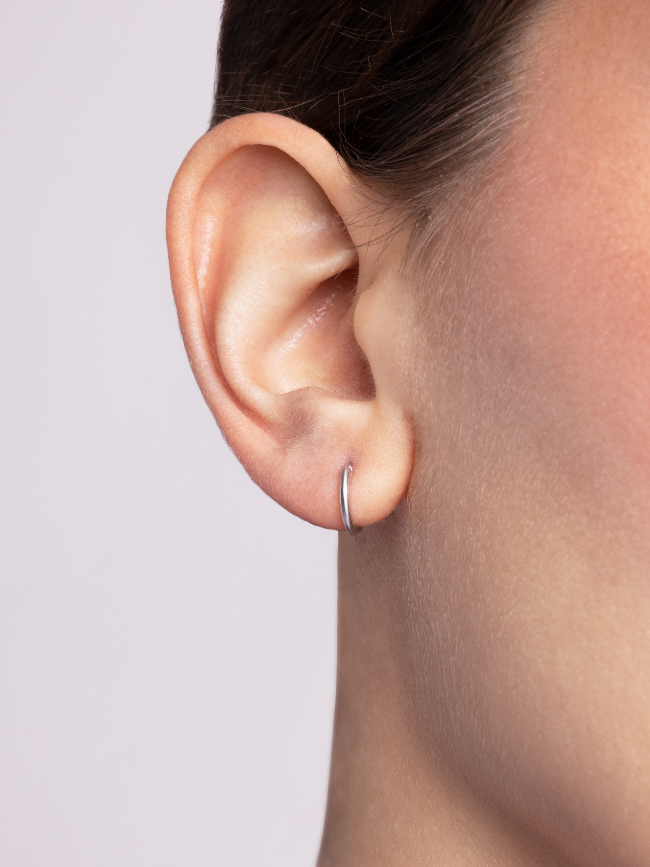 Simple Clicker Silver Single Earring 