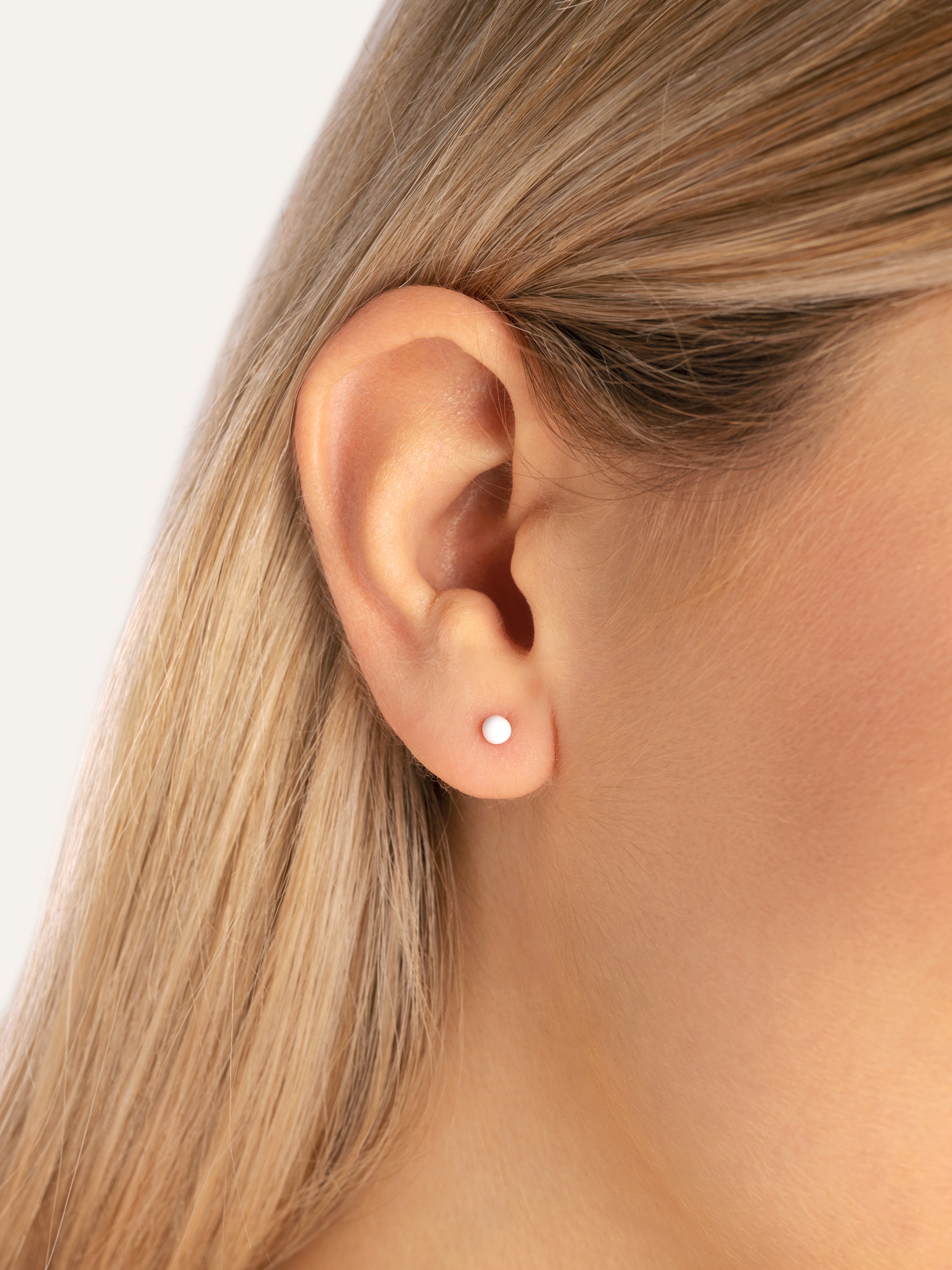 White Dot Enamel Gold Single Earring
